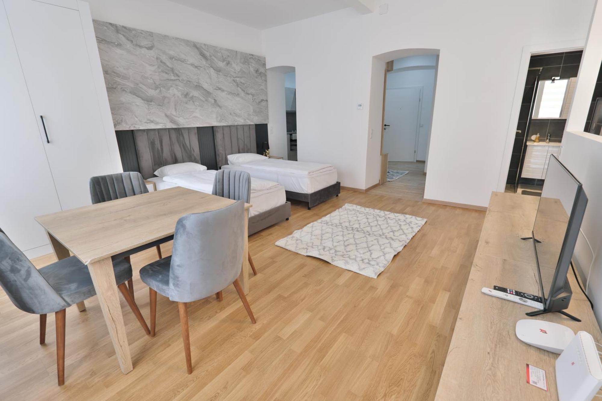 Vienna Lotus Apartments Екстер'єр фото