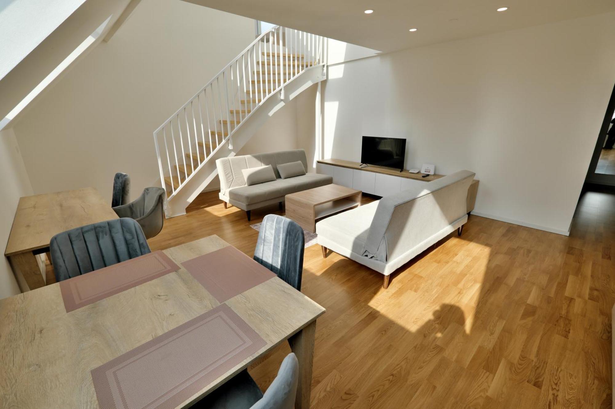 Vienna Lotus Apartments Екстер'єр фото
