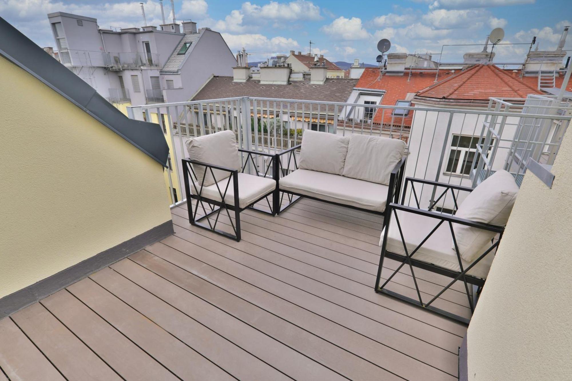 Vienna Lotus Apartments Екстер'єр фото